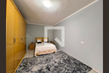 Casa à venda com 300m², 3 quartos e 2 vagas Casa à venda com 300m², 3 quartos e 2 vagasSuite