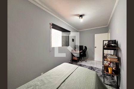 Casa à venda com 300m², 3 quartos e 2 vagas Casa à venda com 300m², 3 quartos e 2 vagasQuarto 2