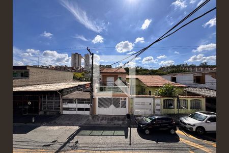 Casa à venda com 300m², 3 quartos e 2 vagas Casa à venda com 300m², 3 quartos e 2 vagasVista