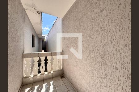 Casa à venda com 300m², 3 quartos e 2 vagas Casa à venda com 300m², 3 quartos e 2 vagasSacada