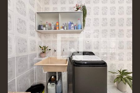 Casa à venda com 300m², 3 quartos e 2 vagas Casa à venda com 300m², 3 quartos e 2 vagasLavanderia