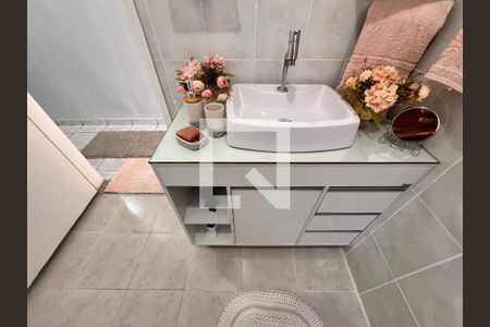 Casa à venda com 300m², 3 quartos e 2 vagas Casa à venda com 300m², 3 quartos e 2 vagasBanheiro