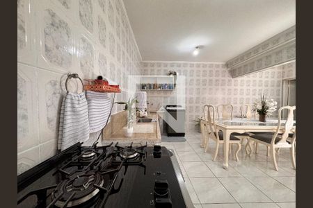 Casa à venda com 300m², 3 quartos e 2 vagas Casa à venda com 300m², 3 quartos e 2 vagasCozinha