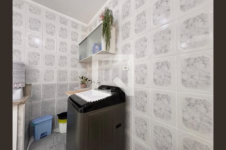 Casa à venda com 300m², 3 quartos e 2 vagas Casa à venda com 300m², 3 quartos e 2 vagasLavanderia