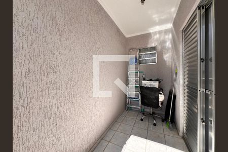 Casa à venda com 300m², 3 quartos e 2 vagas Casa à venda com 300m², 3 quartos e 2 vagasSacada