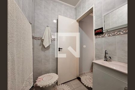 Casa à venda com 300m², 3 quartos e 2 vagas Casa à venda com 300m², 3 quartos e 2 vagasBanheiro da suíte