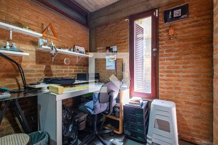 Casa para alugar com 167m², 4 quartos e 3 vagas Casa para alugar com 167m², 4 quartos e 3 vagasárea de Serviço - Escritório