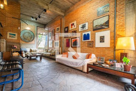 Sala 1 de casa para alugar com 4 quartos, 167m² em Pinheiros, São Paulo