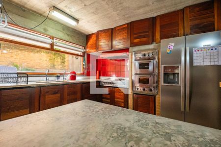 Casa para alugar com 167m², 4 quartos e 3 vagas Casa para alugar com 167m², 4 quartos e 3 vagasCozinha