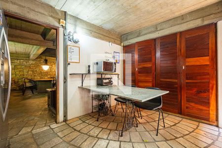 Casa para alugar com 167m², 4 quartos e 3 vagas Casa para alugar com 167m², 4 quartos e 3 vagasCozinha