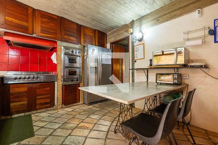 Casa para alugar com 167m², 4 quartos e 3 vagas Casa para alugar com 167m², 4 quartos e 3 vagasCozinha