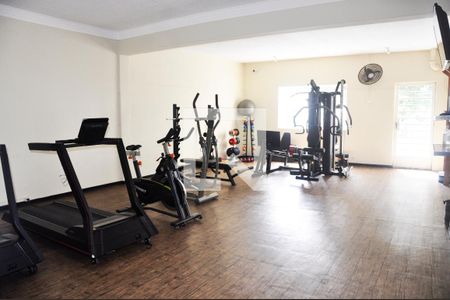 Apartamento à venda com 47m², 2 quartos e 1 vaga Apartamento à venda com 47m², 2 quartos e 1 vagaAcademia