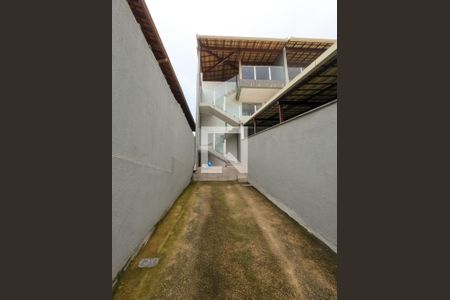 Casa à venda com 78m², 2 quartos e 2 vagasgaragem 