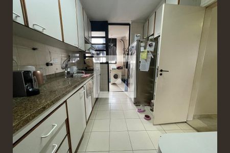 Apartamento à venda com 114m², 3 quartos e 2 vagasCozinha