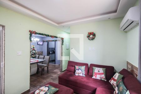 Sala de casa para alugar com 2 quartos, 113m² em Centro, Mesquita