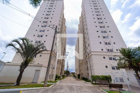 Apartamento à venda com 46m², 2 quartos e 1 vaga Apartamento à venda com 46m², 2 quartos e 1 vagaFachada do bloco