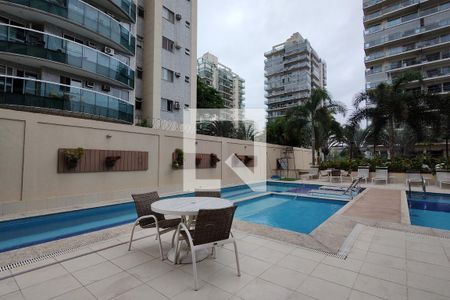 Apartamento para alugar com 78m², 3 quartos e 1 vagaÁrea comum - Piscina