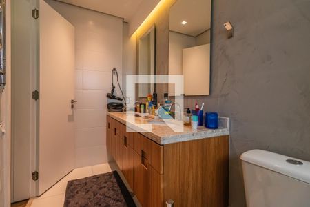 Apartamento para alugar com 155m², 2 quartos e 3 vagas Apartamento para alugar com 155m², 2 quartos e 3 vagasBanheiro da Suíte 2