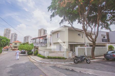 Casa para alugar com 160m², 3 quartos e 3 vagasFachada