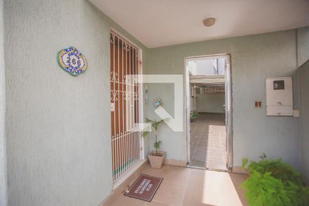 Casa para alugar com 160m², 3 quartos e 3 vagasEntrada