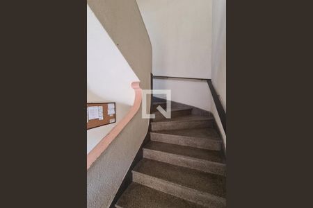 Apartamento para alugar com 159m², 2 quartos e 2 vagasEscada