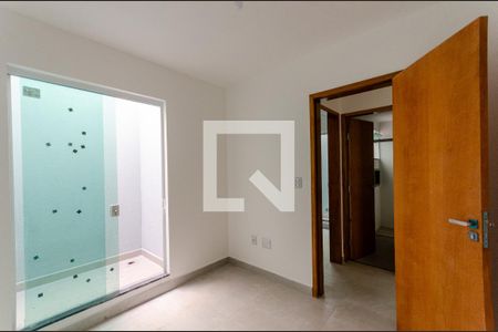 Quarto 1 de apartamento para alugar com 2 quartos, 46m² em Vila Clarice, São Paulo