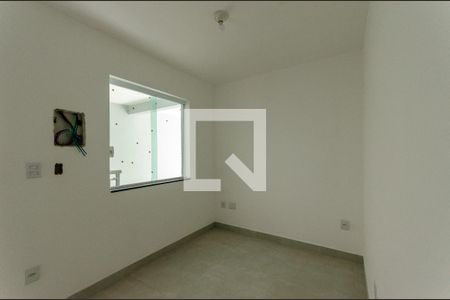 Sala de apartamento para alugar com 2 quartos, 46m² em Vila Clarice, São Paulo