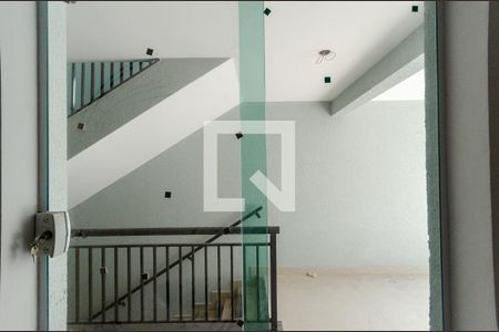 Sala de apartamento para alugar com 2 quartos, 46m² em Vila Clarice, São Paulo