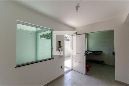Sala de apartamento para alugar com 2 quartos, 46m² em Vila Clarice, São Paulo