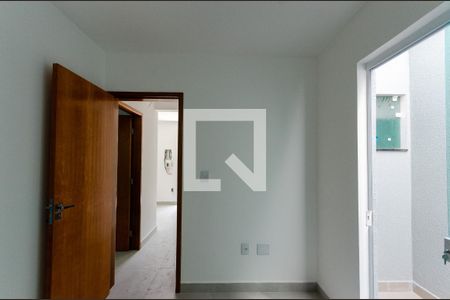 Quarto 1 de apartamento para alugar com 2 quartos, 46m² em Vila Clarice, São Paulo