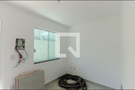 Sala de apartamento para alugar com 2 quartos, 46m² em Vila Clarice, São Paulo