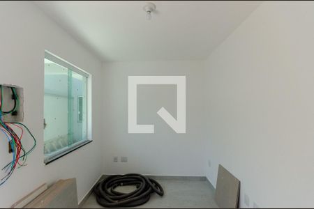 Sala de apartamento para alugar com 2 quartos, 46m² em Vila Clarice, São Paulo