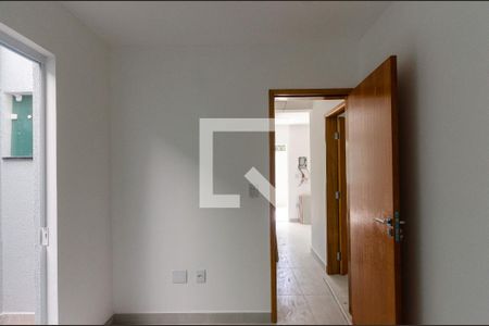 Quarto 1 de apartamento para alugar com 2 quartos, 46m² em Vila Clarice, São Paulo