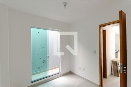 Quarto 1 de apartamento para alugar com 2 quartos, 46m² em Vila Clarice, São Paulo