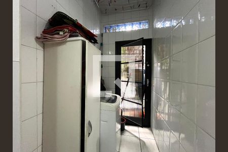 Casa à venda com 81m², 2 quartos e 2 vagasÁrea de Serviço