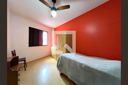 Casa à venda com 81m², 2 quartos e 2 vagasBanheiro da Suíte 1