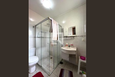 Casa à venda com 81m², 2 quartos e 2 vagasBanheiro da Suíte 1