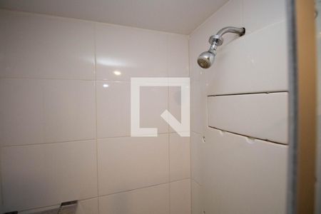 Banheiro Social de kitnet/studio para alugar com 1 quarto, 24m² em Águas Claras, Brasília