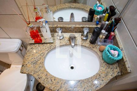 Apartamento à venda com 68m², 3 quartos e 2 vagasBanheiro Social