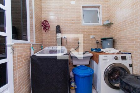 Casa à venda com 173m², 3 quartos e 2 vagas Casa à venda com 173m², 3 quartos e 2 vagasÁrea de Serviço