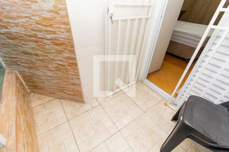 Casa à venda com 173m², 3 quartos e 2 vagas Casa à venda com 173m², 3 quartos e 2 vagasVaranda