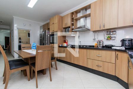 Casa à venda com 173m², 3 quartos e 2 vagas Casa à venda com 173m², 3 quartos e 2 vagasCozinha