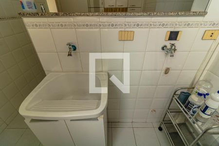 Apartamento à venda com 63m², 2 quartos e 1 vagaÁrea de Serviço