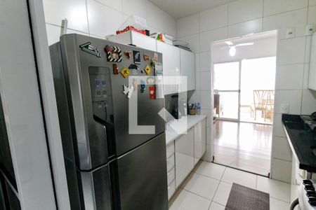 Apartamento para alugar com 96m², 3 quartos e 2 vagas Apartamento para alugar com 96m², 3 quartos e 2 vagasCozinha - Armários