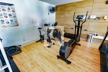 Apartamento para alugar com 96m², 3 quartos e 2 vagas Apartamento para alugar com 96m², 3 quartos e 2 vagasÁrea comum - Academia