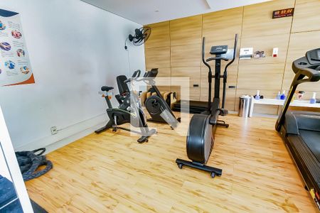 Apartamento para alugar com 96m², 3 quartos e 2 vagas Apartamento para alugar com 96m², 3 quartos e 2 vagasÁrea comum - Academia