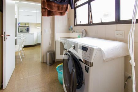 Apartamento à venda com 125m², 3 quartos e 2 vagasÁrea de serviço