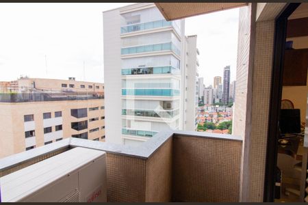 Apartamento à venda com 125m², 3 quartos e 2 vagasVista do quarto 2