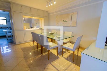 Apartamento à venda com 125m², 3 quartos e 2 vagasCopa