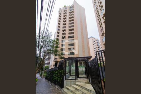 Apartamento à venda com 125m², 3 quartos e 2 vagasFachada